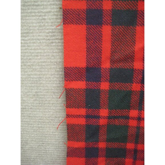 Plaid Print Fabric Poly Blend Woven 50 x 55 inch READ - Picture 10 of 16